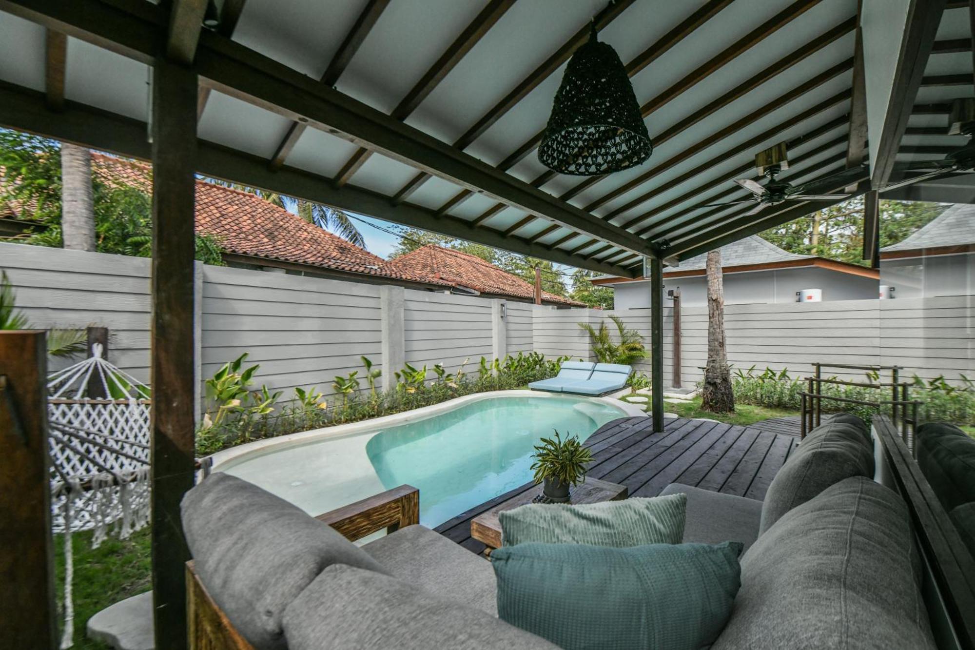 Belukar Villas Gili Trawangan Exterior photo